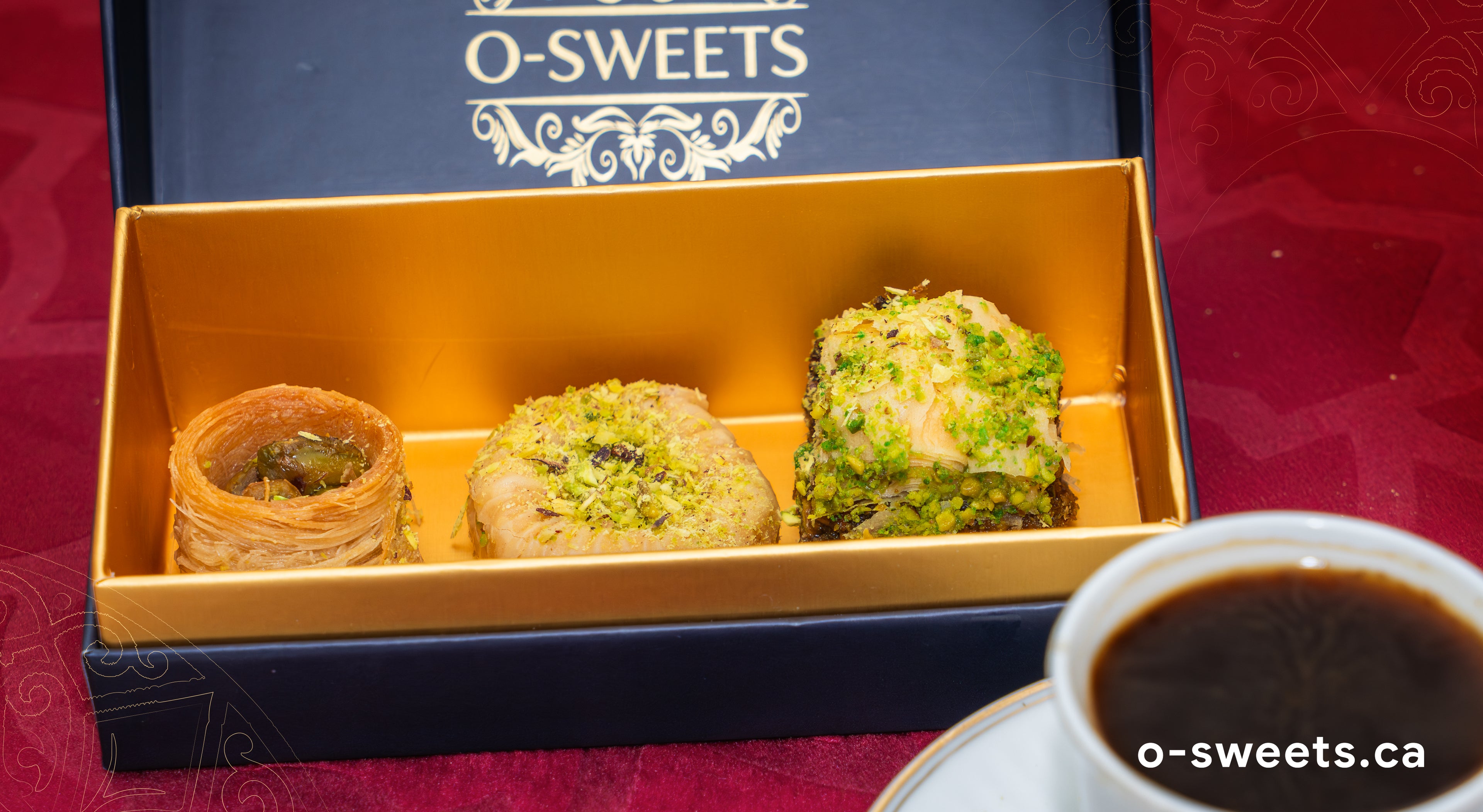 INDIVIDUAL LUXURY FAVOR BOX - (MINIMUM 30 BOXES)